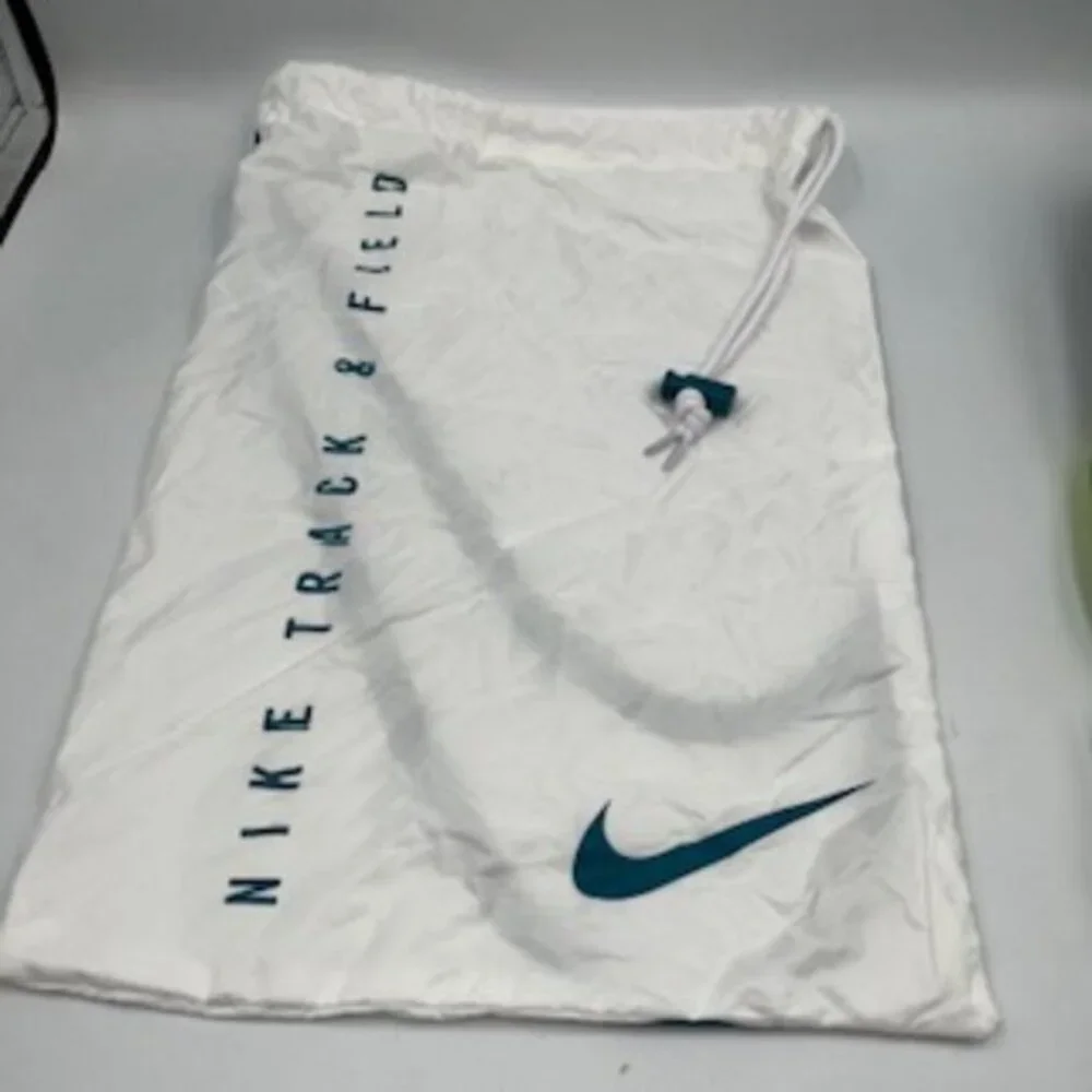 NEW Nike Zoom Mamba V6 Men’s Size 8 Distance Spikes‎ Racing Shoes With Carry Bag